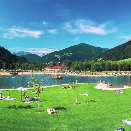 Villa On A Courtyard Near The Ski Area In Salzburg อีเบิน อิม พอนเกา ภายนอก รูปภาพ