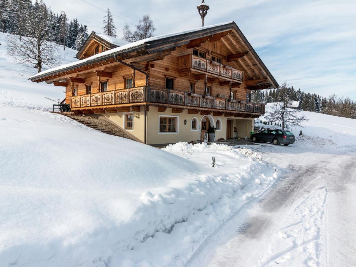 Villa On A Courtyard Near The Ski Area In Salzburg อีเบิน อิม พอนเกา ภายนอก รูปภาพ