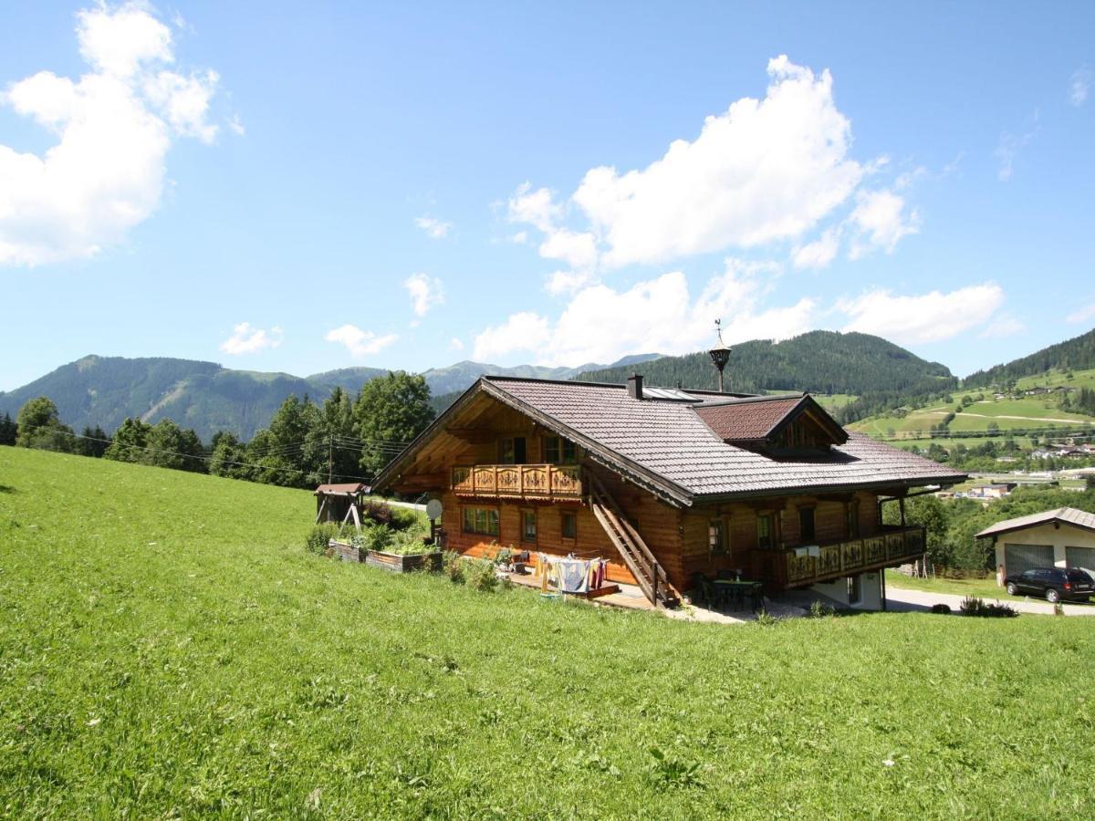Villa On A Courtyard Near The Ski Area In Salzburg อีเบิน อิม พอนเกา ภายนอก รูปภาพ